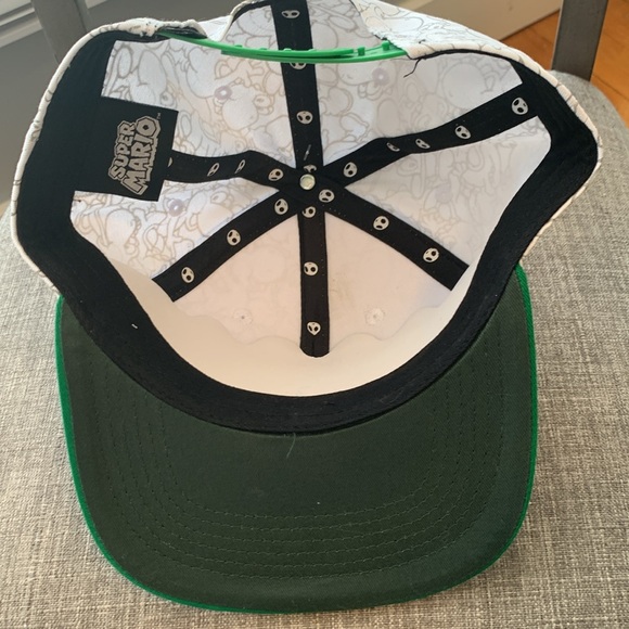Nintendo Super Mario Yoshi Hat - Picture 4 of 4